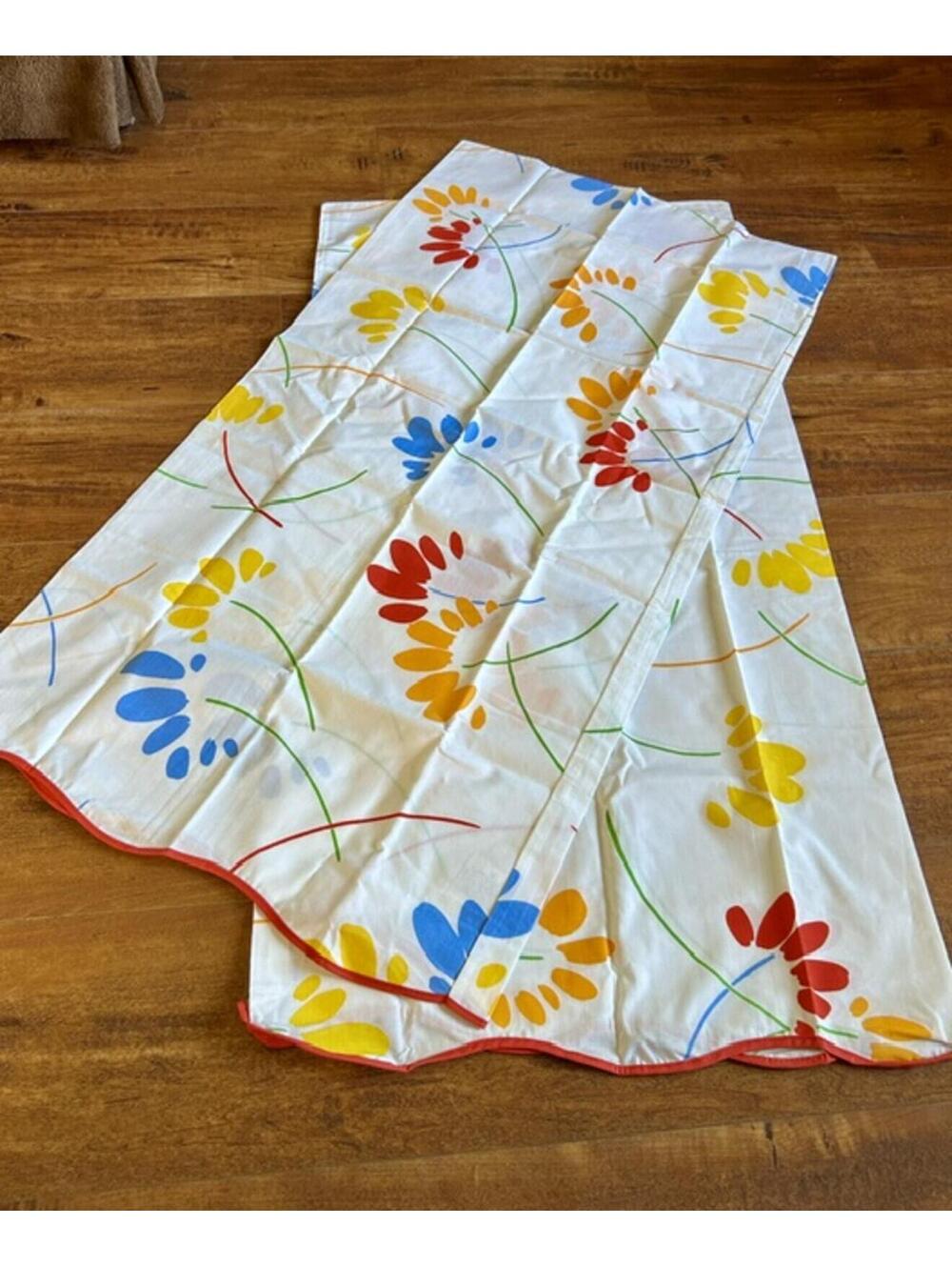 Vintage Floral Pattern Pillow Cases with Red Trim